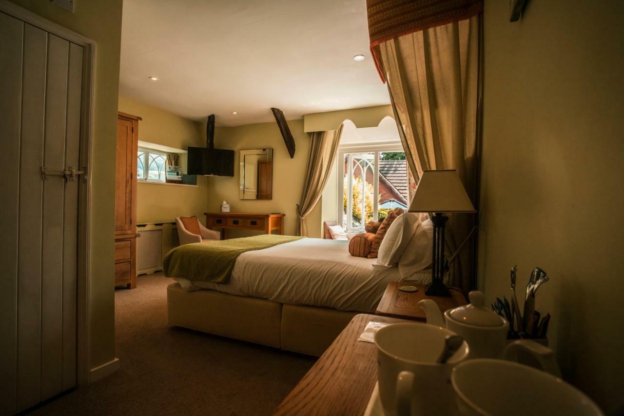 The Salty Monk Bed & Breakfast سيدموث الغرفة الصورة