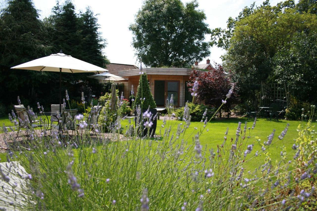 The Salty Monk Bed & Breakfast سيدموث المظهر الخارجي الصورة